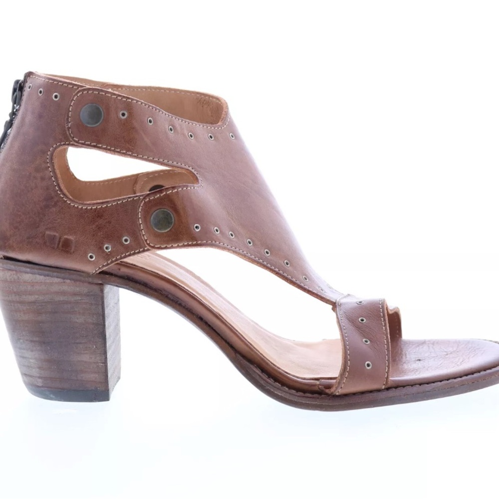 Brown Chunky Heel Sandals with Cut-Out Design